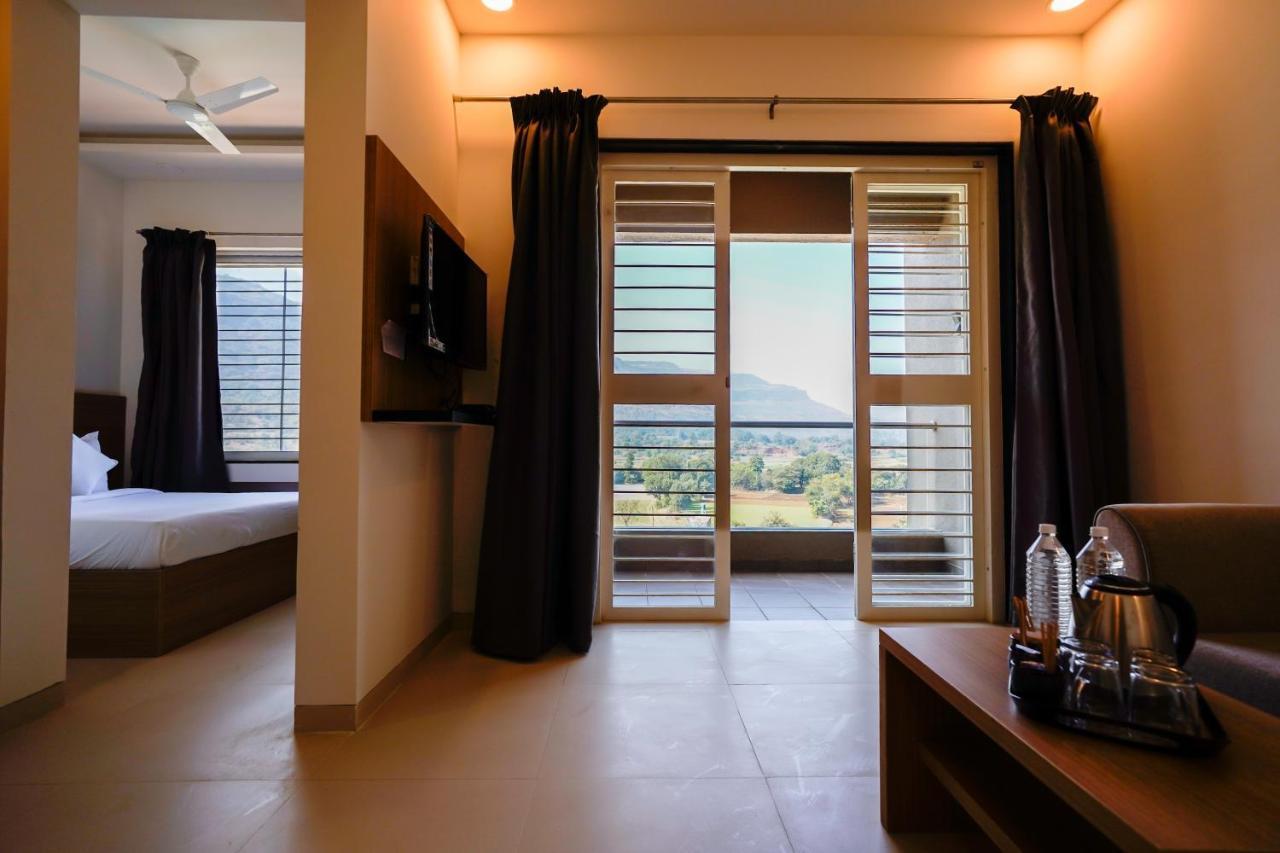 Mountain Shadow Resort Igatpuri Exterior foto
